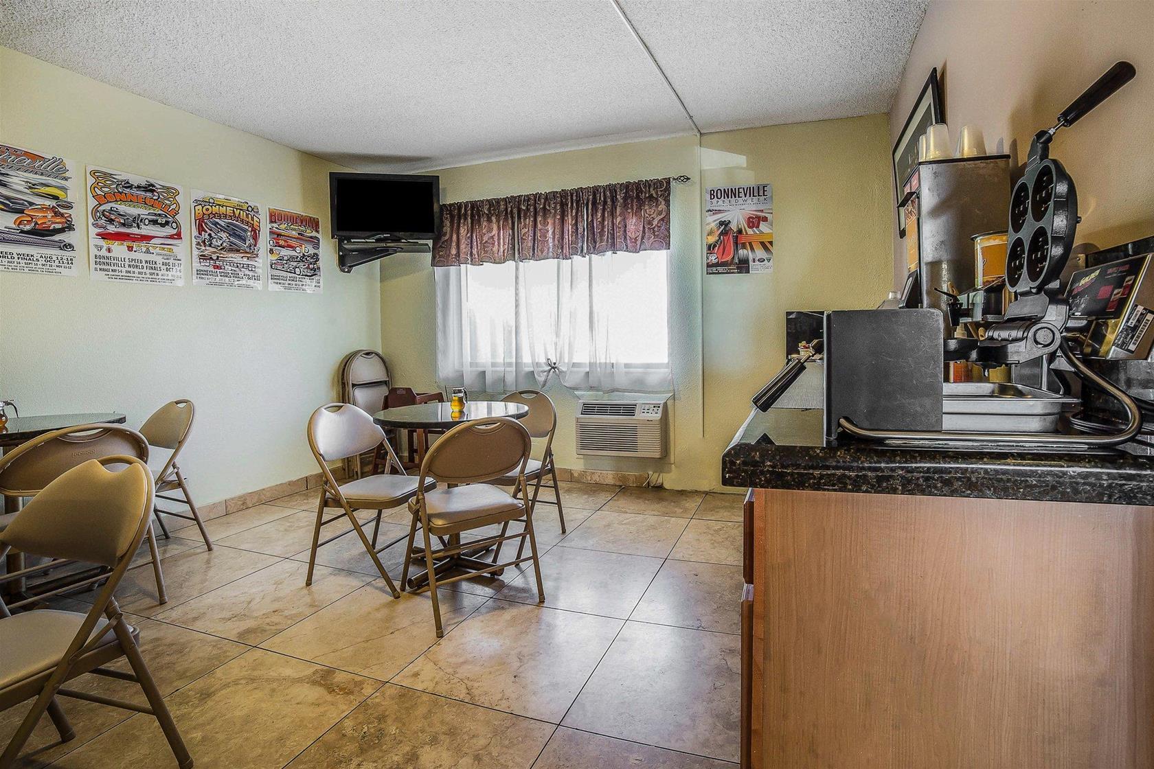 Quality Inn Stateline Wendover Extérieur photo